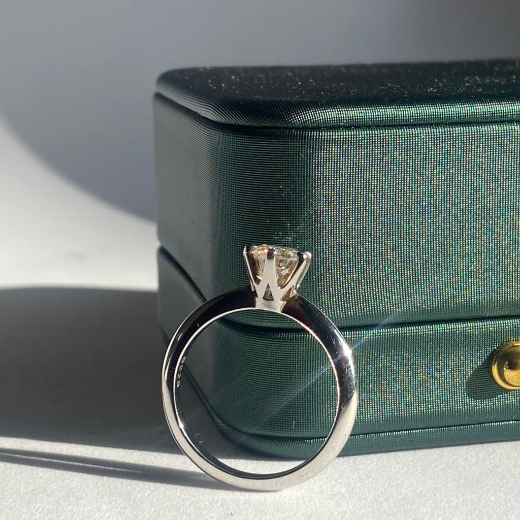 Anel Solitário Clássico Moissanite 6mm