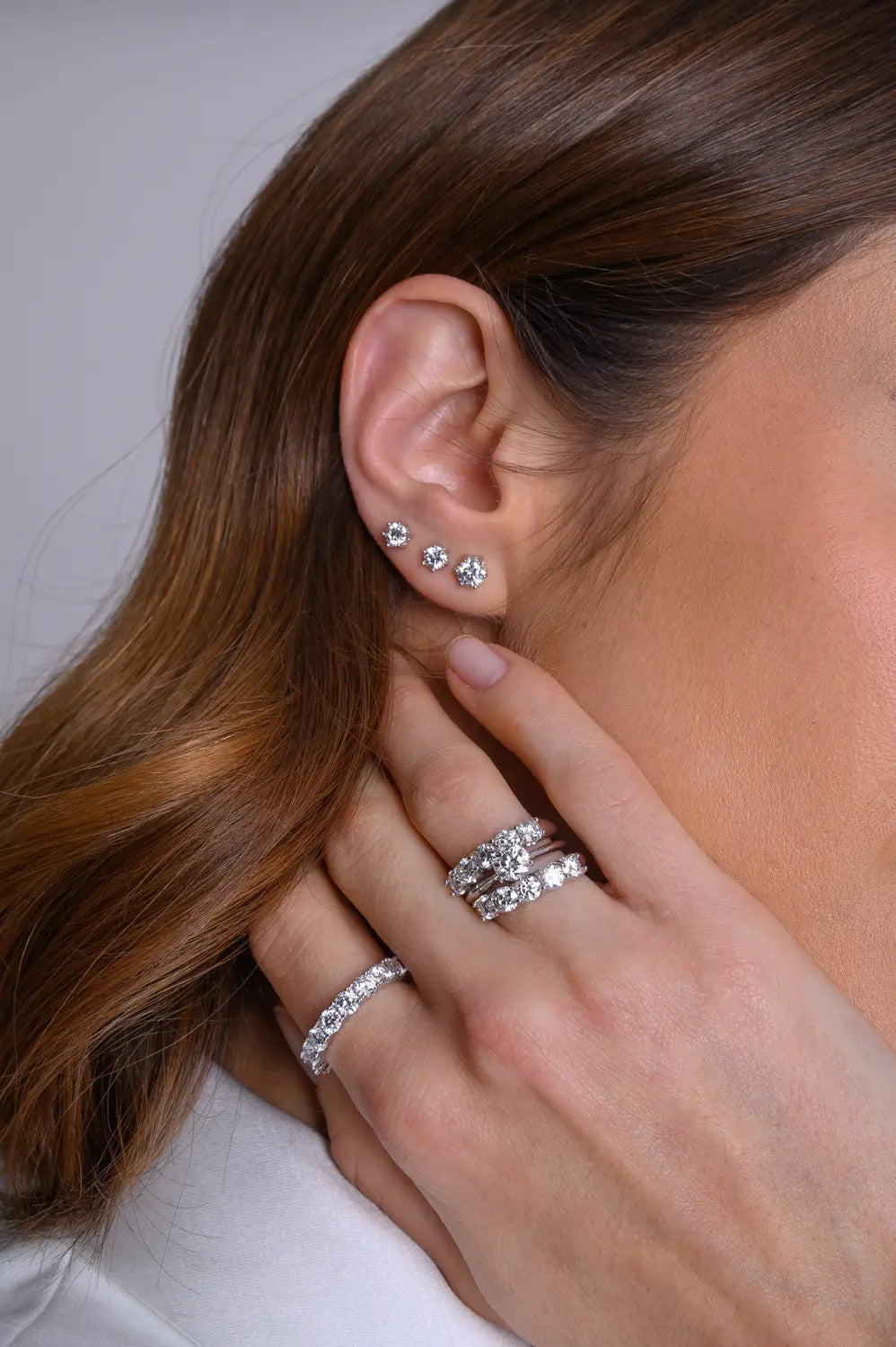 Brinco Ponto de Luz Moissanite 5MM