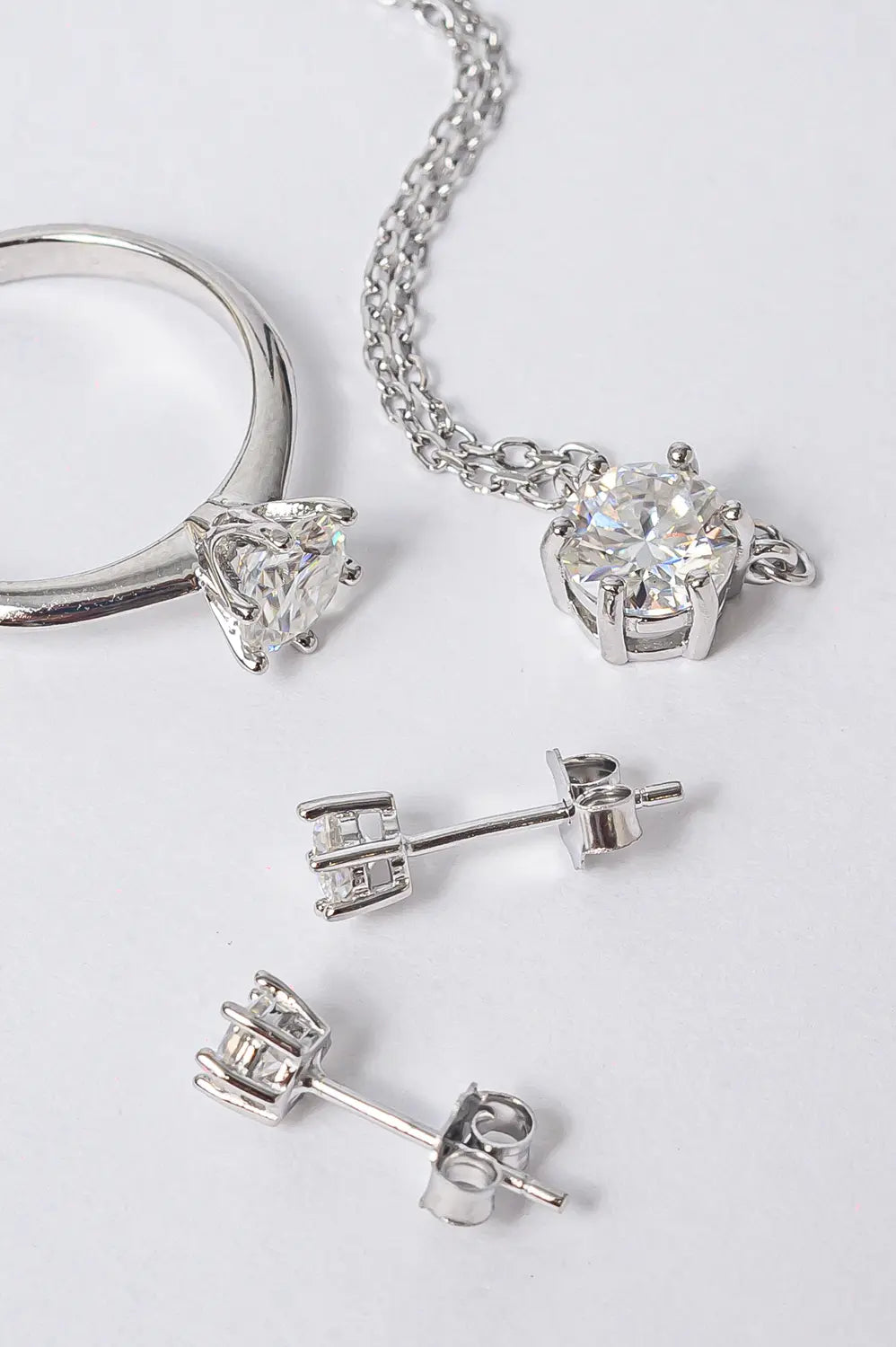 Colar Ponto de Luz com Moissanite 7MM