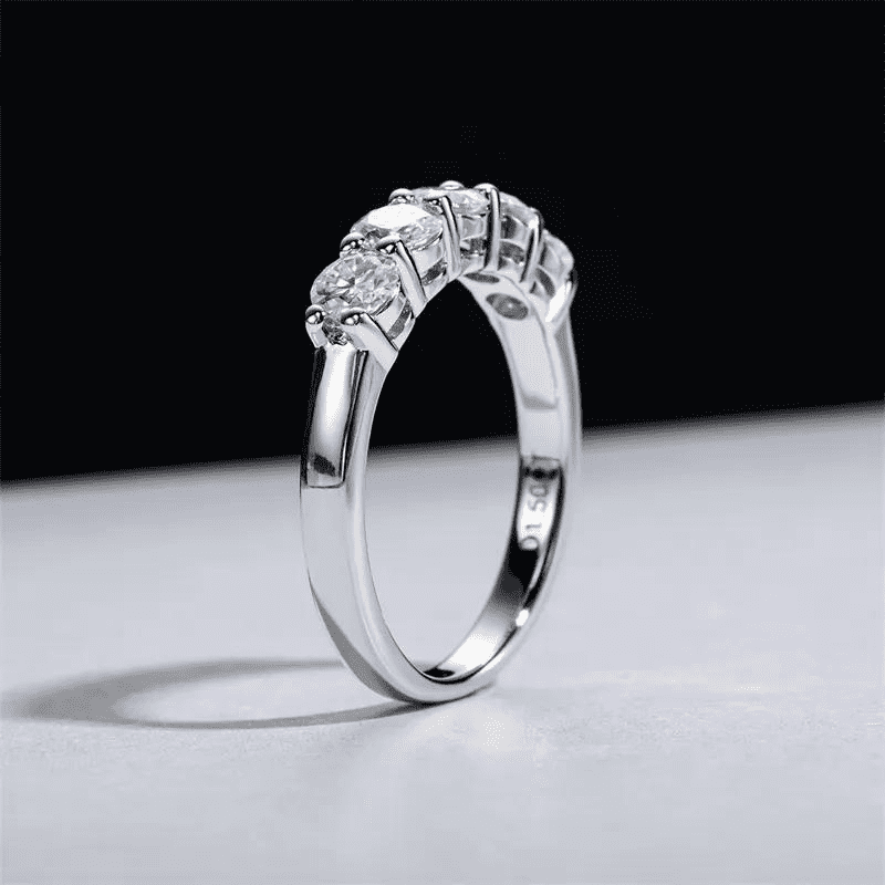 Meia Aliança Eternity  Moissanite 1.5 quilates